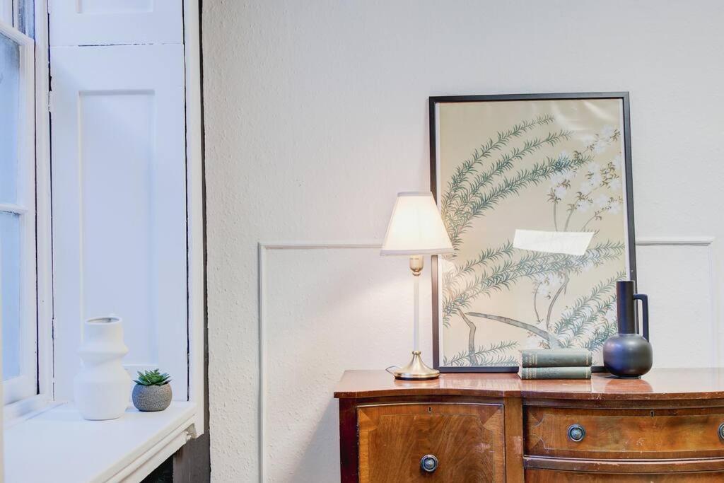 Harley Haven - 5 Mins Walk To Oxford St Appartamento *